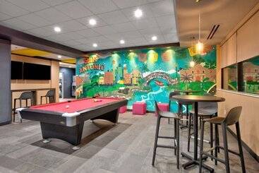 هتل Tru By Hilton San Antonio At The Rim, Tx