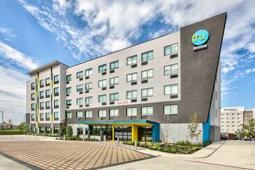 هتل Tru By Hilton San Antonio At The Rim, Tx