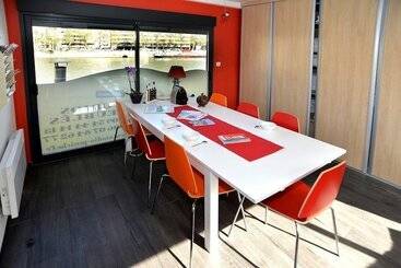 پانسیون Studio Péniche Centre Lyon Insolite
