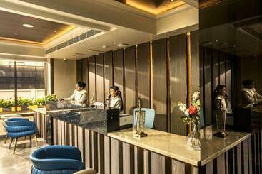 The Monarch Hotel & Convention Centre