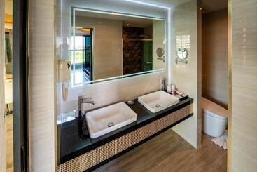 The Tj Hotel Jomtien