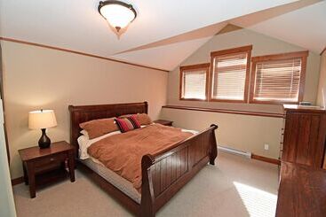 Towering Pines Chalet Comfortable And Cozy Chalet With Spectacular Views