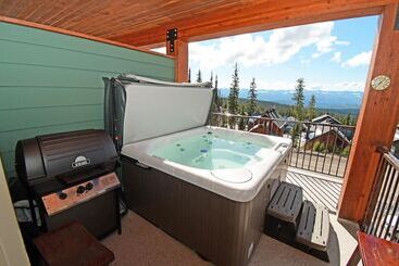 Towering Pines Chalet Comfortable And Cozy Chalet With Spectacular Views