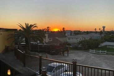 Belles Sea Inn