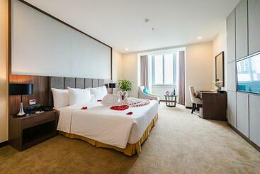 هتل Mường Thanh Holiday Suối Mơ Hạ Long