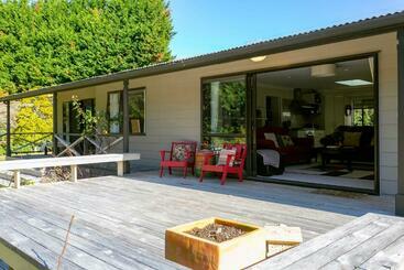 Lupin Lodge Bed & Breakfast