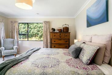 Lupin Lodge Bed & Breakfast