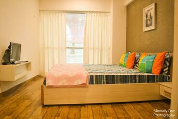 Homestays At Rajhans Belliza Near Airport