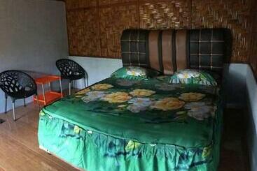 پانسیون Asim Paris Guest House