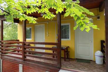 פנסיון Hegyi Lak Vendégház