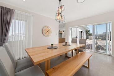Sea Sand And Serenity At Stockton   Stunning Sophistication