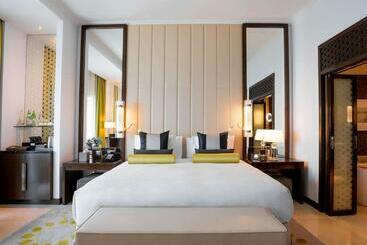 هتل Rixos Marina Abu Dhabi