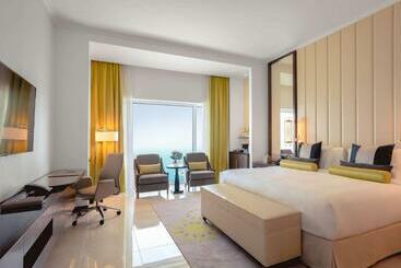 هتل Rixos Marina Abu Dhabi