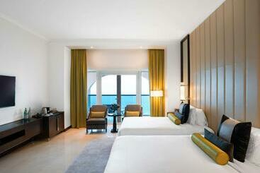هتل Rixos Marina Abu Dhabi