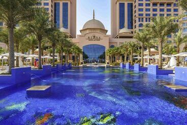 هتل Rixos Marina Abu Dhabi