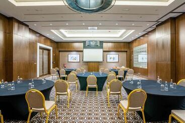 هتل Rixos Marina Abu Dhabi