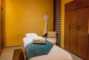 هتل Rixos Marina Abu Dhabi
