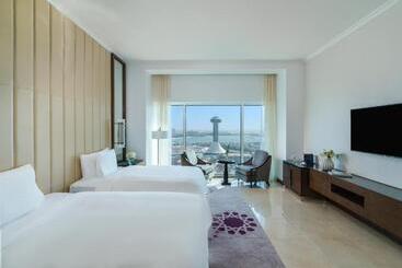 هتل Rixos Marina Abu Dhabi