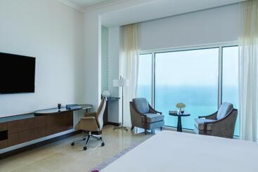 هتل Rixos Marina Abu Dhabi