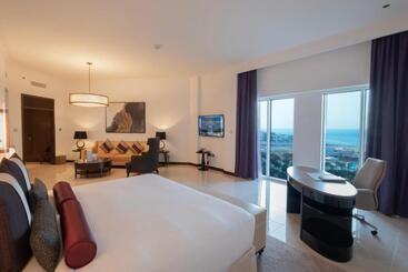 هتل Rixos Marina Abu Dhabi