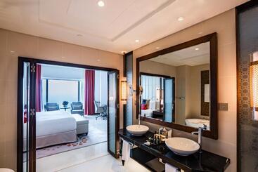 هتل Rixos Marina Abu Dhabi