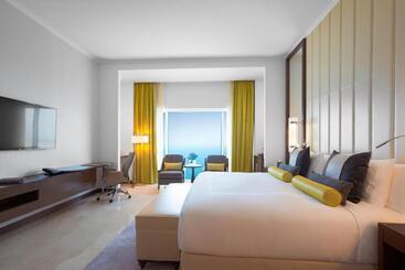 هتل Rixos Marina Abu Dhabi
