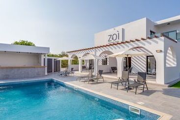 هتل Zoi Ayia Napa