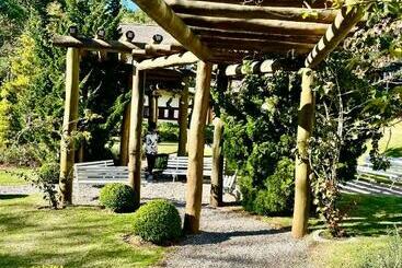 Mineir.inn   Piscina Aquecida E Hidro Na Montanha
