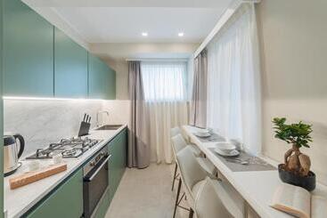 Naxi Suites