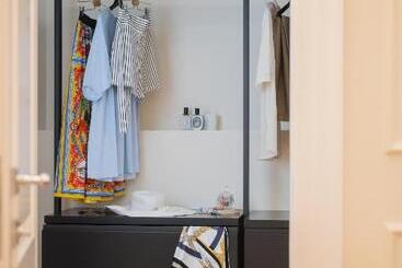 Naxi Suites