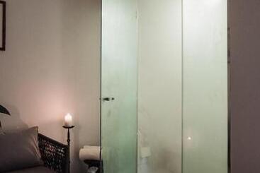 Naxi Suites
