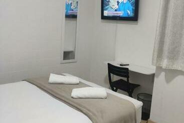 Angra Hostel 147