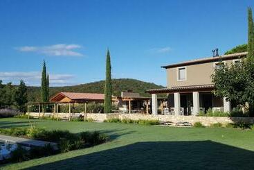 هتل Agriturismo Resort Il Foionco