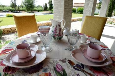 هتل Agriturismo Resort Il Foionco