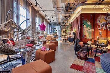 هتل Moxy Cologne Muelheim