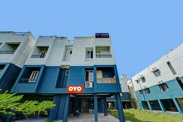 ホテル Oyo 90112 Fly Home