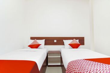 هتل Oyo 91301 Lewis Dc Guesthouse