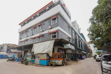 هتل Oyo 91305 Merah Putih Inn