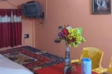 هتل Zeal Guest House By Wb Inn