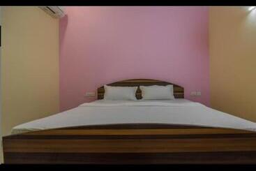 هتل Zeal Guest House By Wb Inn