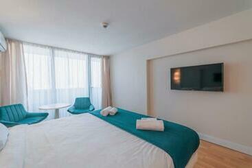 Orbi City Hotel With Sea View
