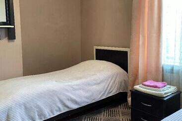 پانسیون Artina Guest House