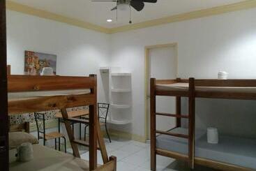 هاستل Bountiful Inn