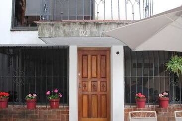تختخواب و صبحانه Casa Luna Coyoacan