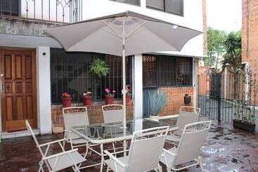 تختخواب و صبحانه Casa Luna Coyoacan
