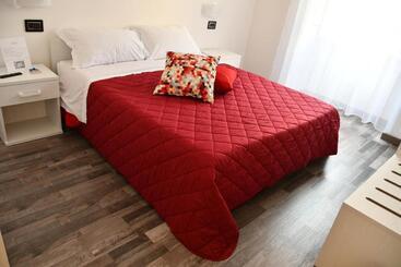 تختخواب و صبحانه La Casa Del Tempo   Urban Resort
