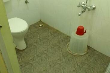 هتل New Shelton Suites