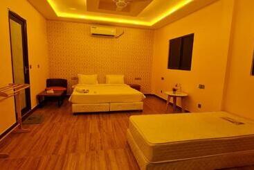 Pearl Himandhoo - Himandhoo