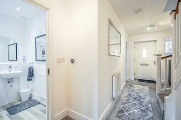 The Courtyard   Charming Boutique Hotel With Parking