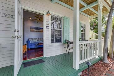 Paradise Place By Avantstay Key West Old Town Condo W Shared Pool